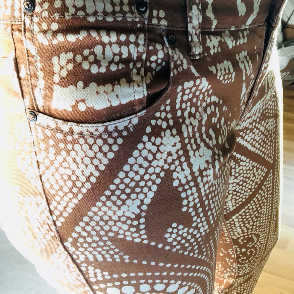 Free People Pumpkin Spice, Sexy Stretch Jeans with Exotic Print.